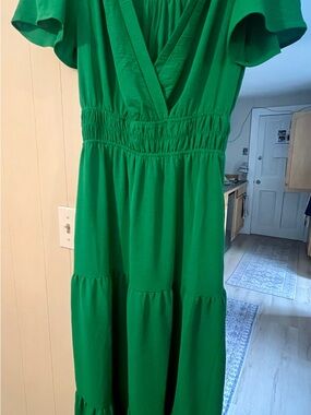 Monteau Emerald Green V-Neck Tiered Maxi Dress